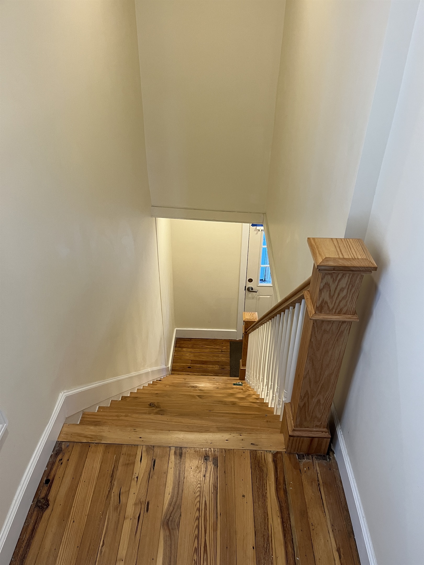 Stairs to 1st floor