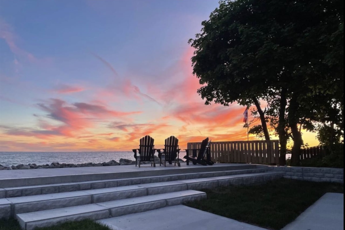 Massive Lake Edge Deck