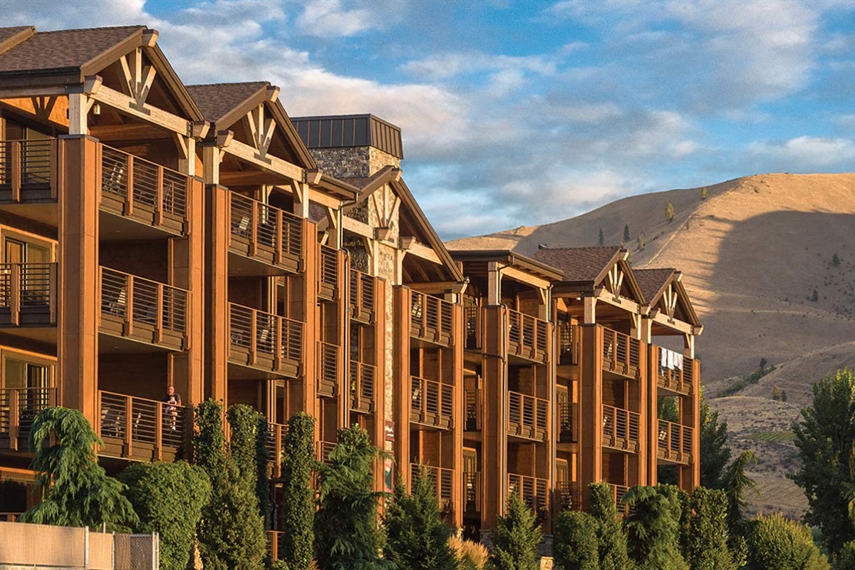 Resort-Style Living on the Shores of Lake Chelan