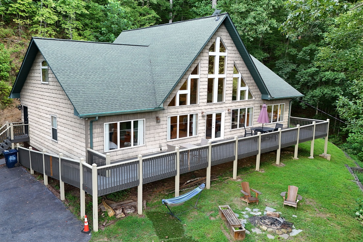 Deck views for days. Enjoy the fresh mountain air and breathtaking scenery.
