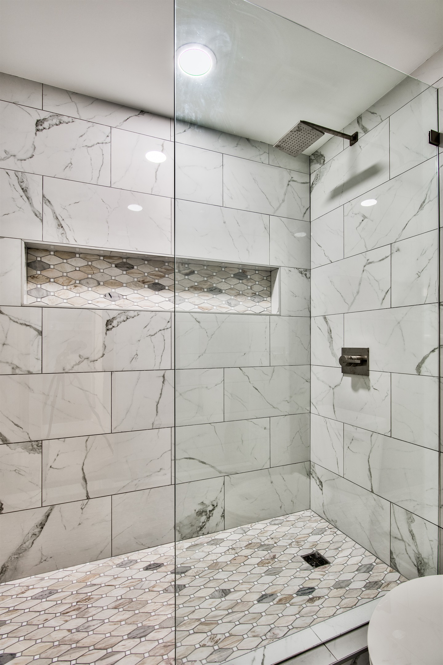 Master Walk-In shower
