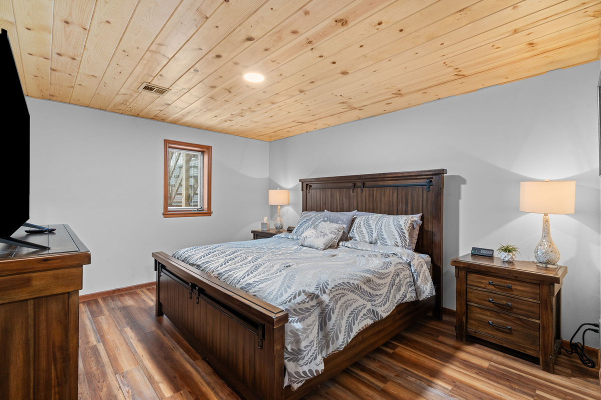 Lower King Bedroom