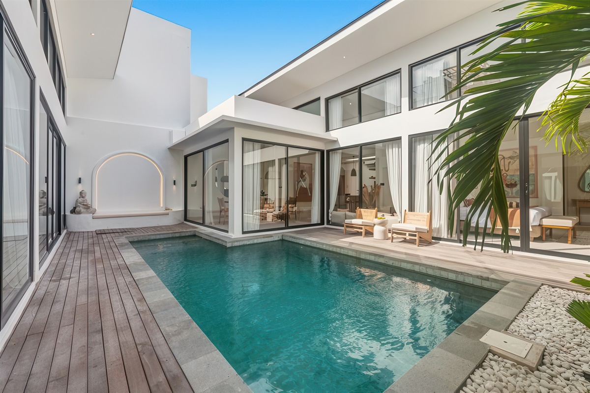 Pool area