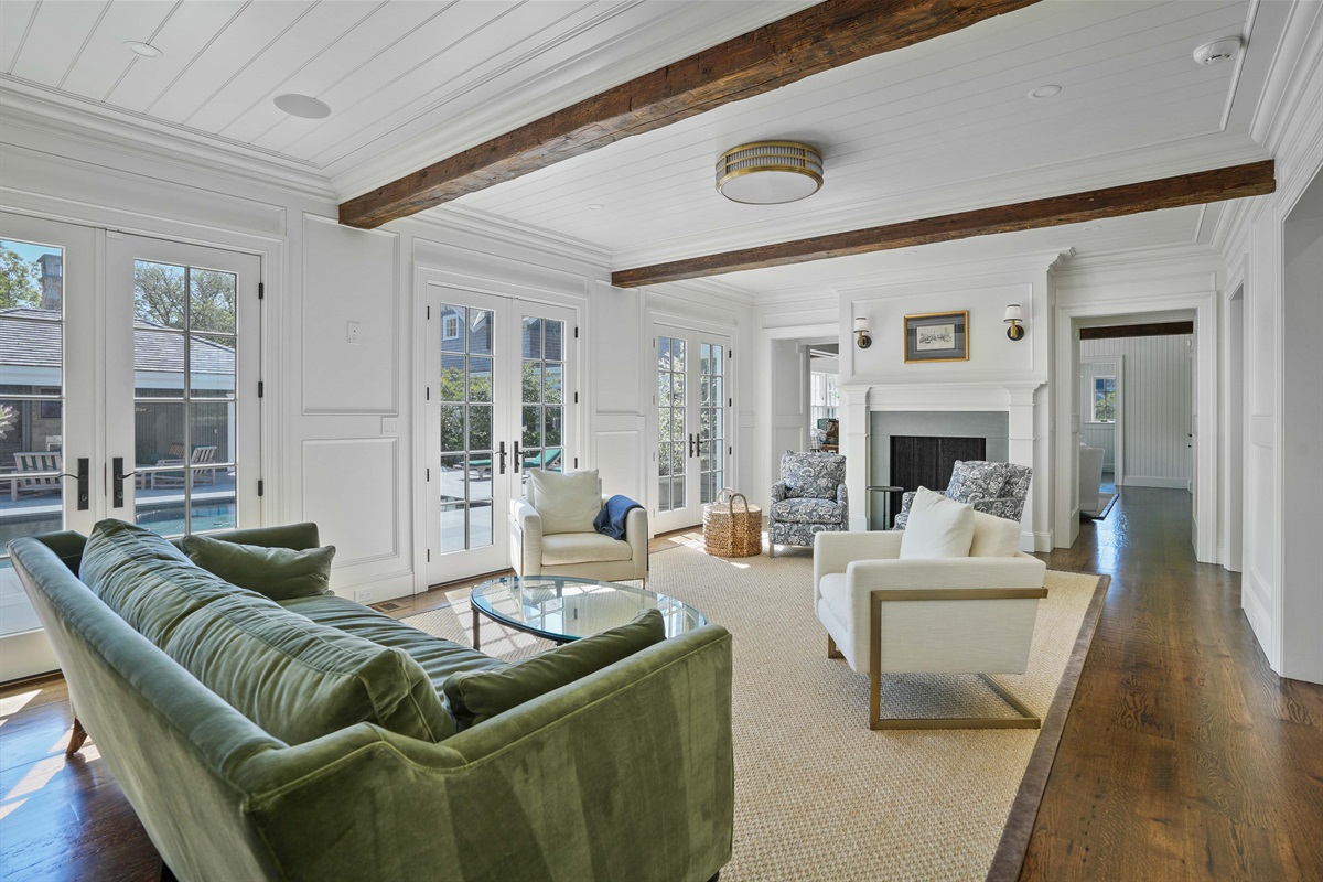 2nd Living Area