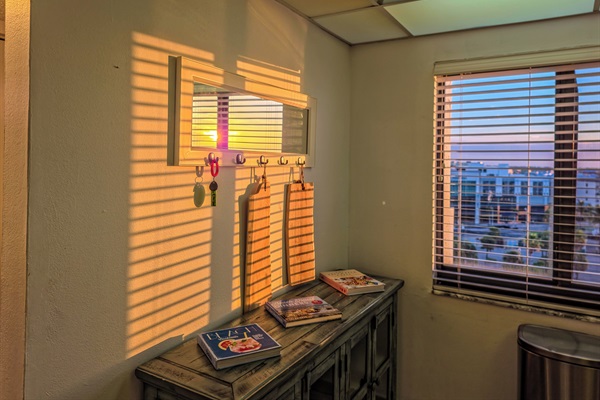 We highly recommend setting an alarm. For the sunrise.