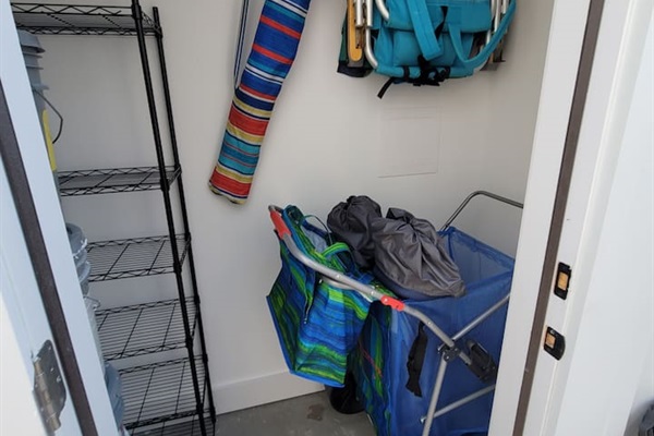 Chairs, cart, umbrella and additional beach gear storage for your use!