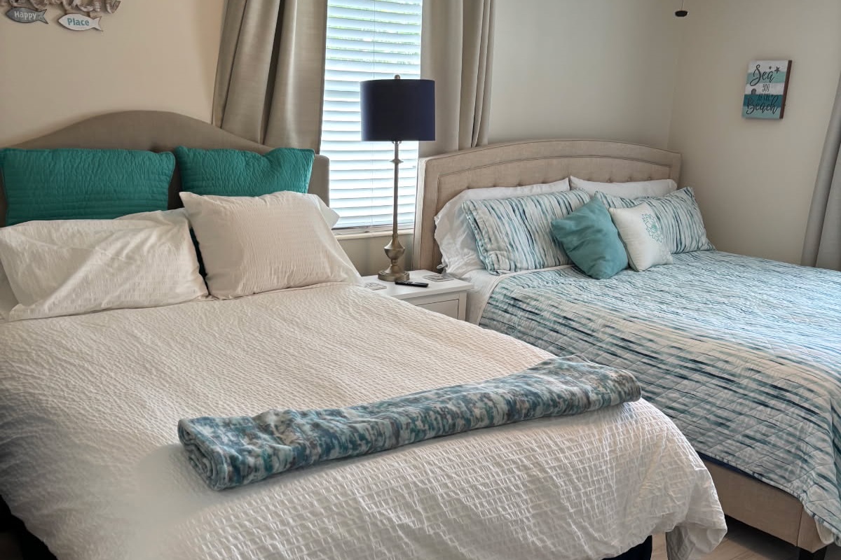 2 Queen Beds