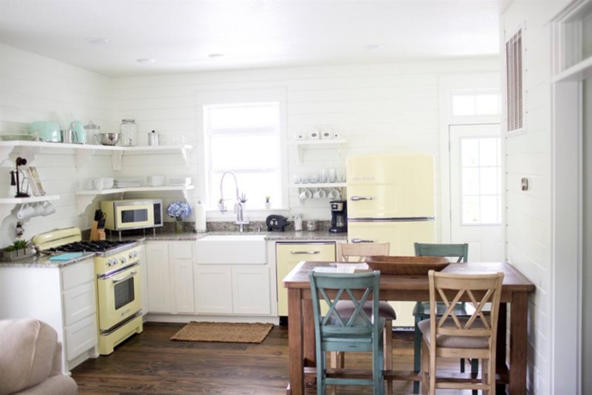 Farmhouse kitchen in the Primrose cottage vacation rental