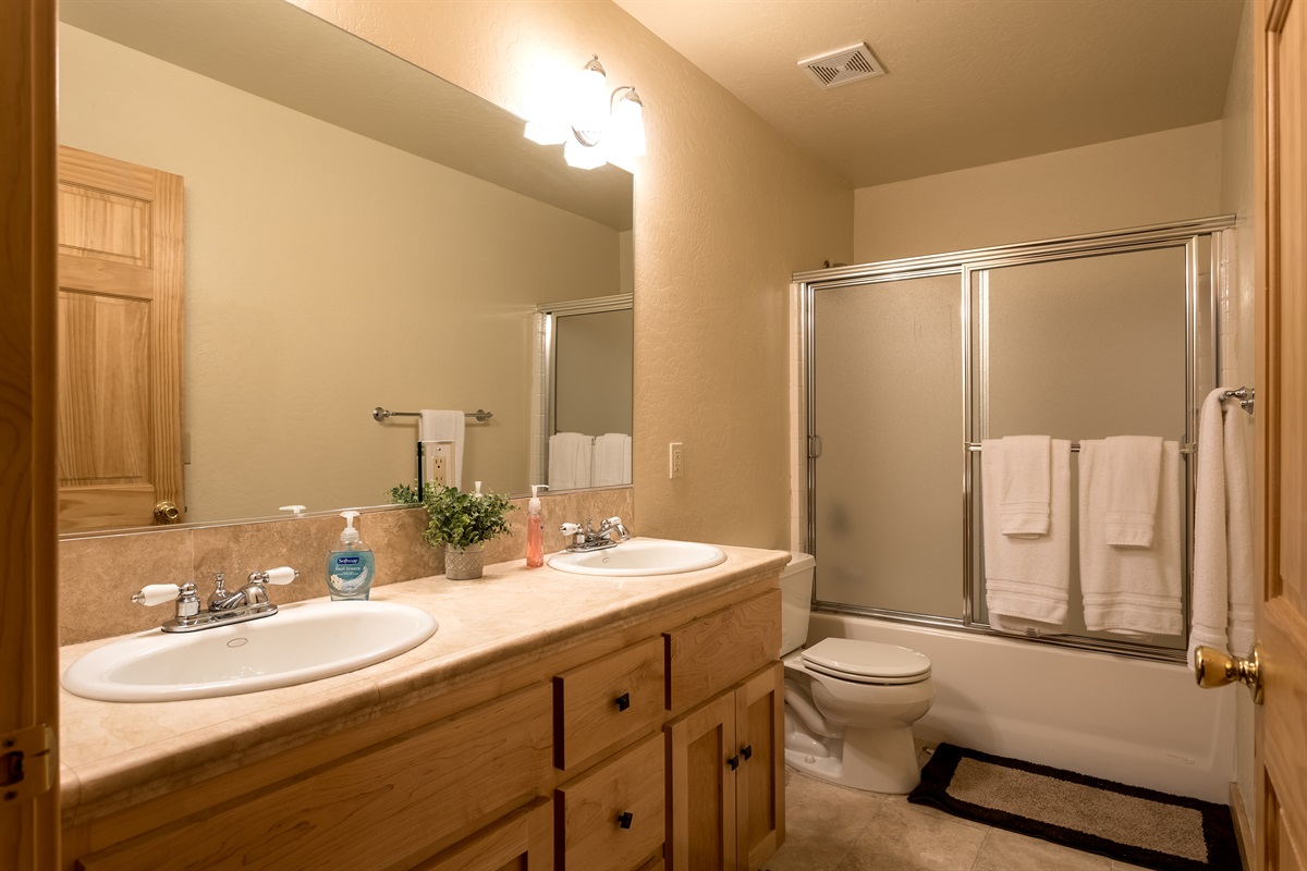 Brownie Cabin Premium Big Bear Cabin Rentals