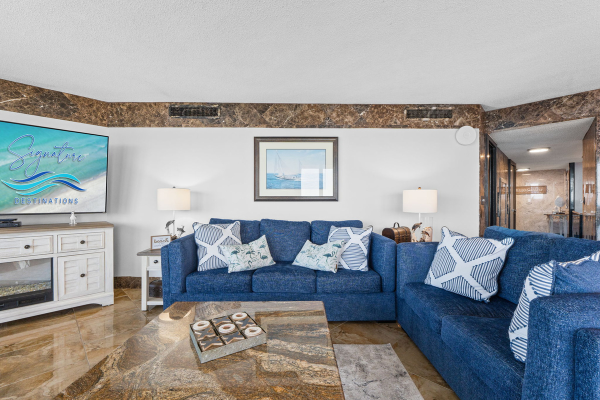Living area with panoramic balcony and Gulf views