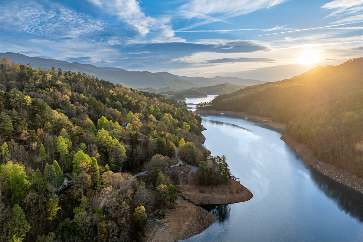 Stunning Views: Bask in the beauty of mountains and rivers at sunset from your private retreat!