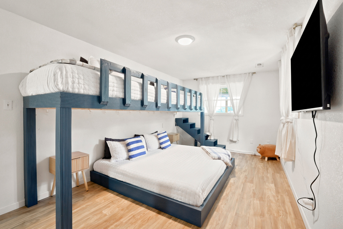 Downstairs Bunk Room