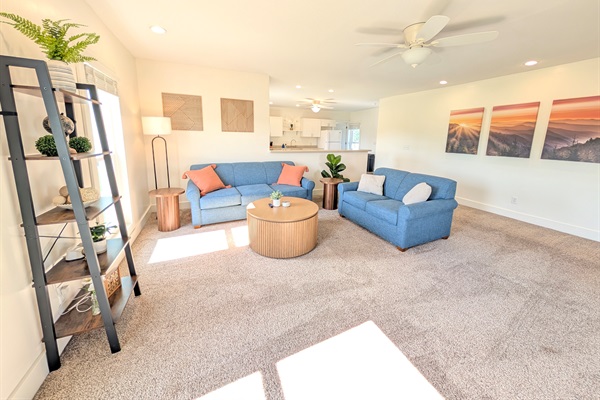 Cozy Upstairs Unit Near River and Marina Access