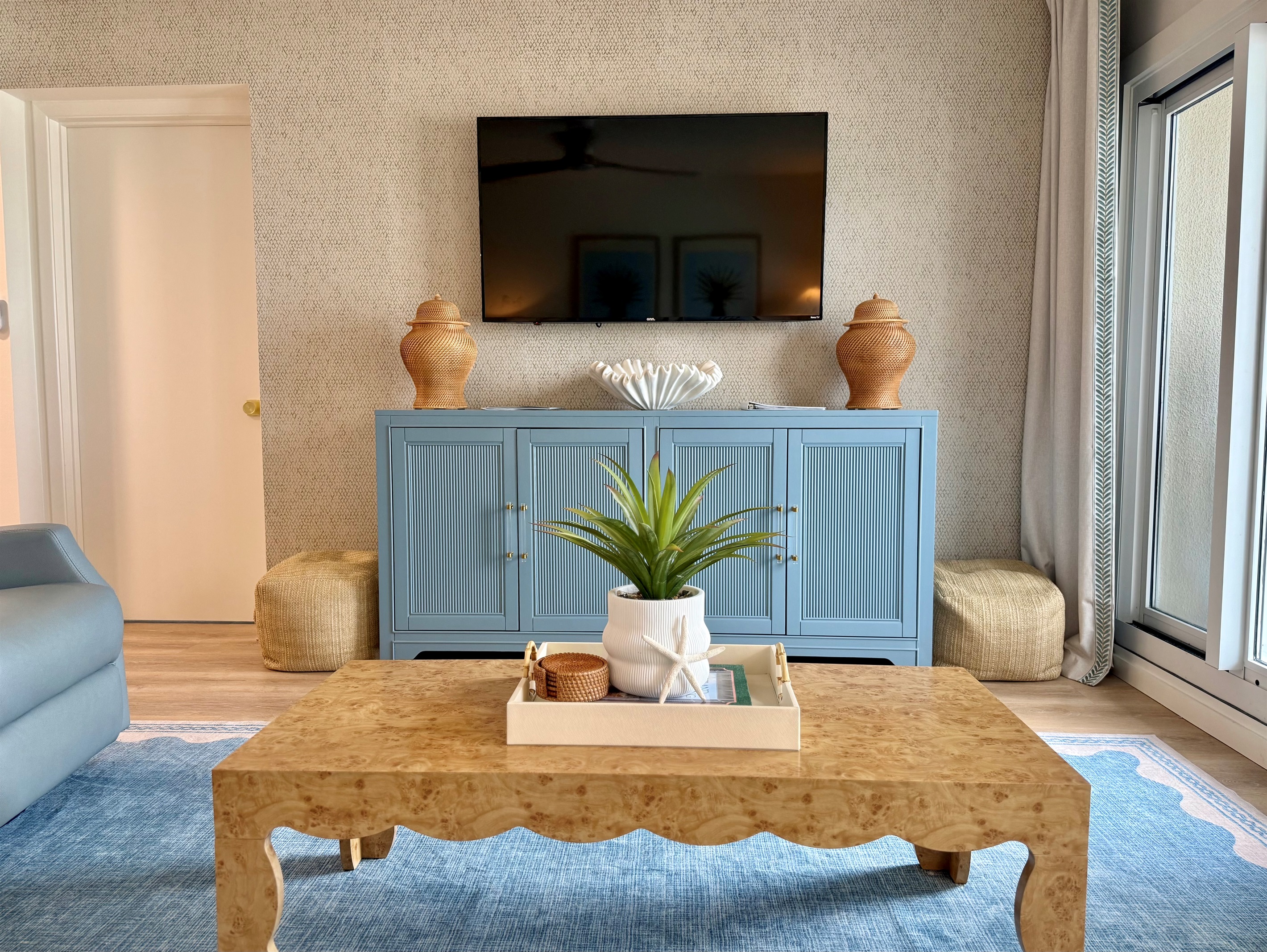 Freshly decorated in a refined coastal style, blending natural textures and calming tones for a laid-back beach feel.
