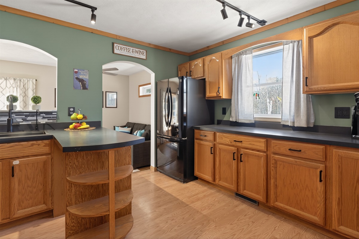 Kitchen to dining room