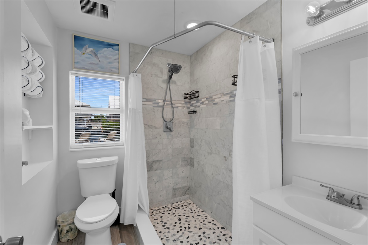 Primary ensuite bathroom