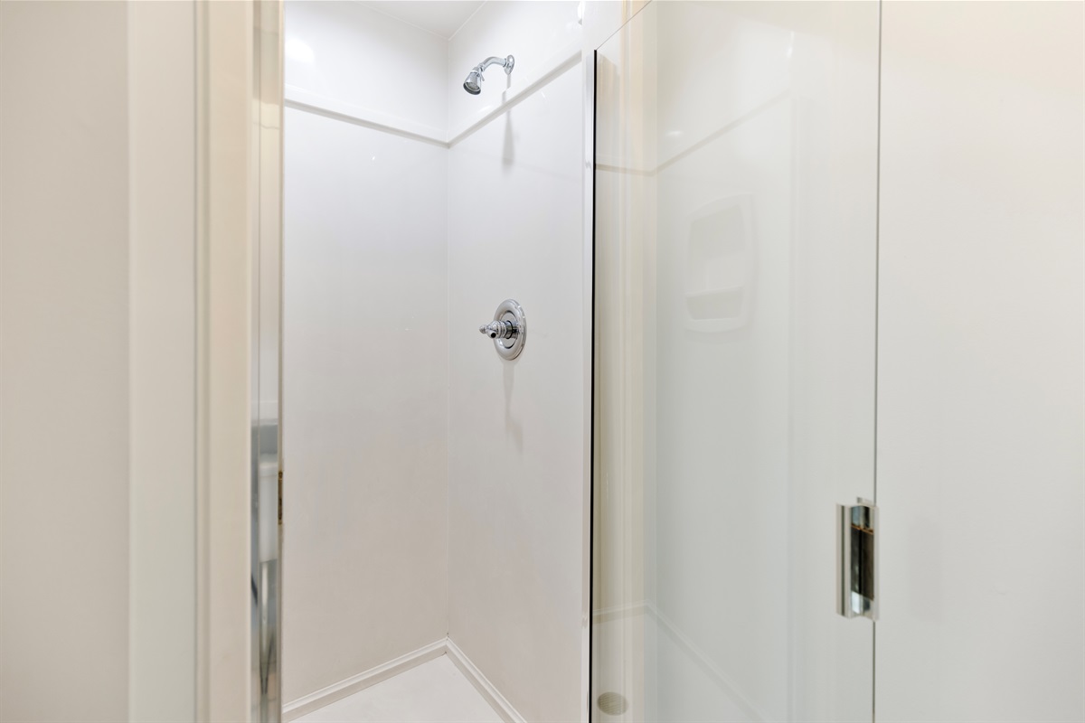 Second Floor - Guest Bathroom