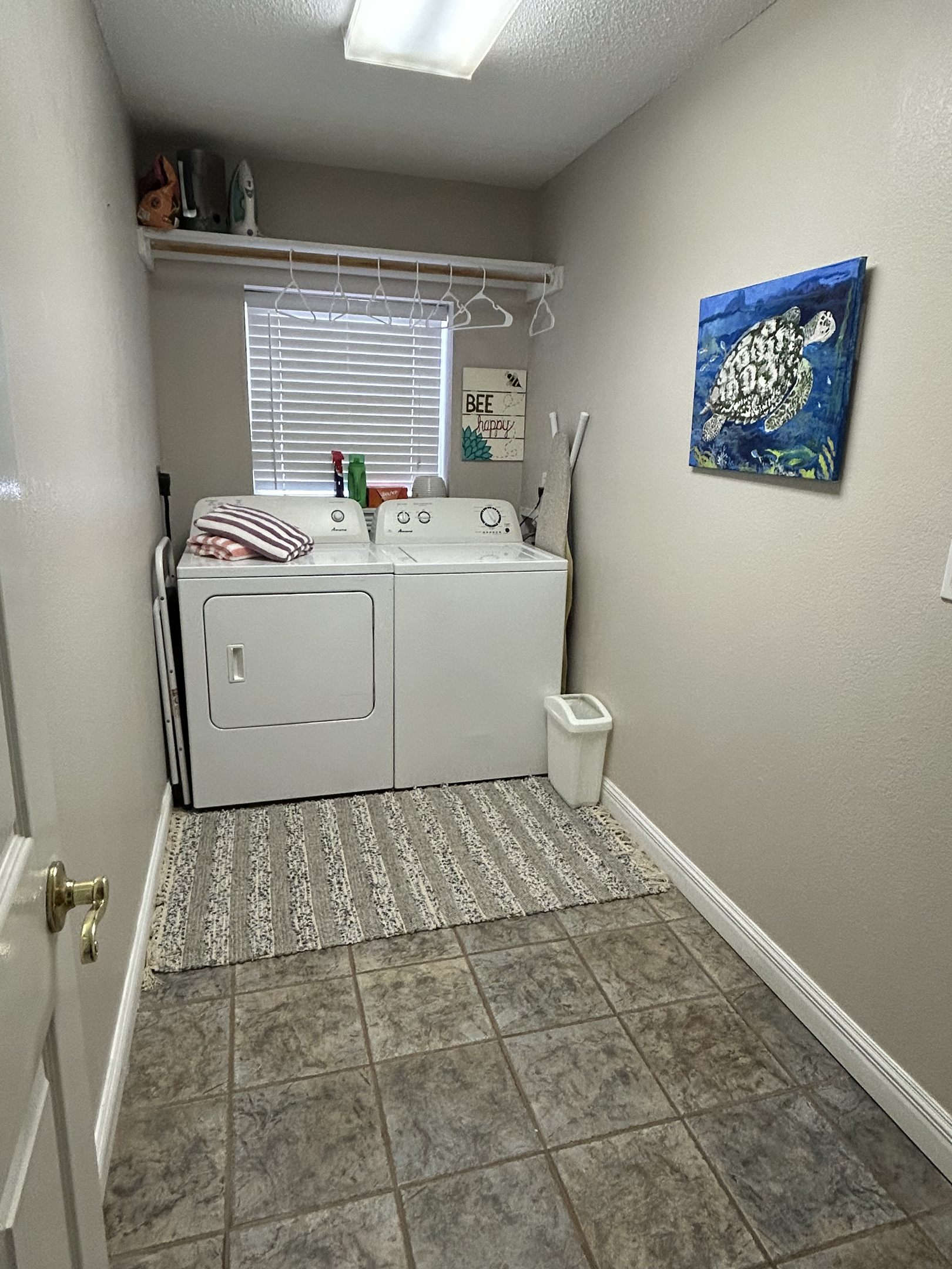 Full-size washer and dryer provided for your convenience. Pack light and keep beach towels fresh throughout your stay—perfect for families and extended vacations.