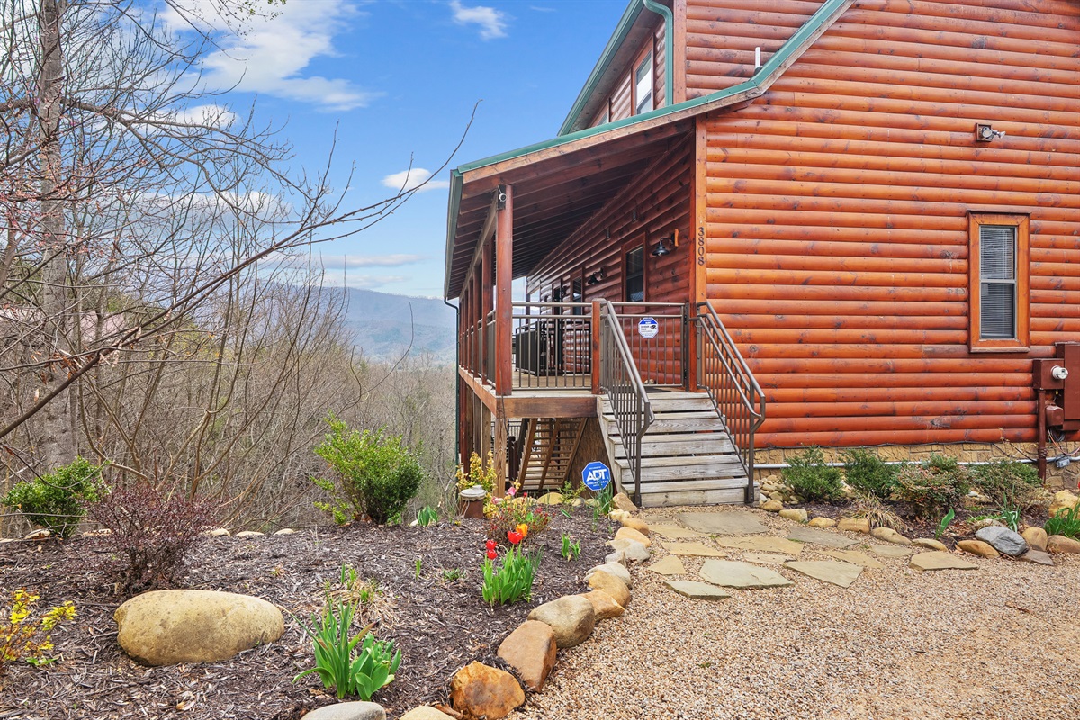 Arrive, unwind, and leave the everyday behind.