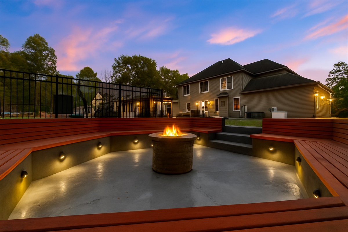 Recessed firepit