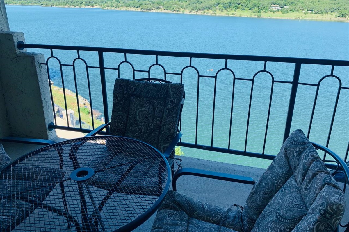 Patio Dining with Amazing Views