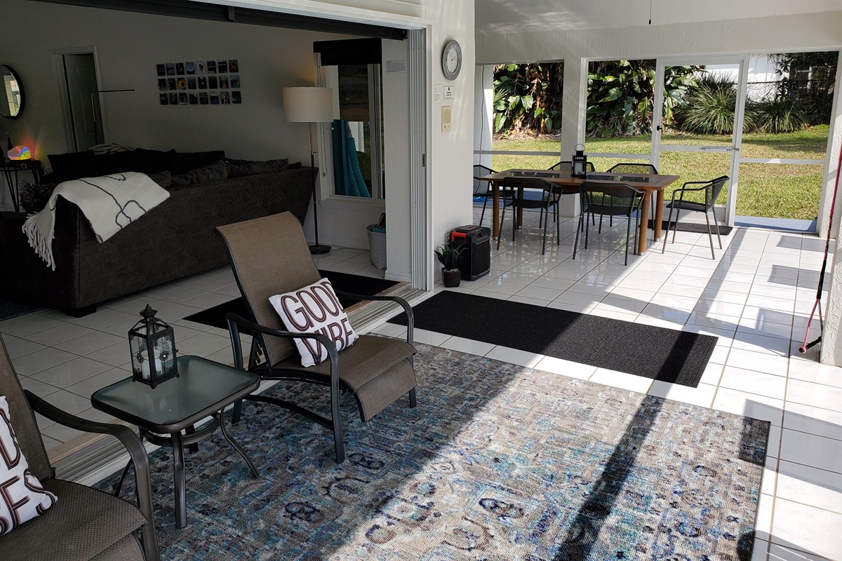 Lanai, outdoor seating and dining table