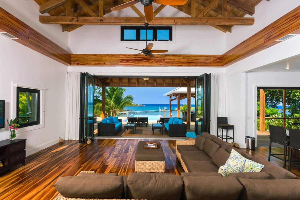 Warmth meets high-end design with our rich luxury wood floors. This natural touch brings an organic, elegant feel to every room—the perfect barefoot luxury for your island stay. 🪵✨ #VivaroRoatan #InteriorDesign #IslandLuxury