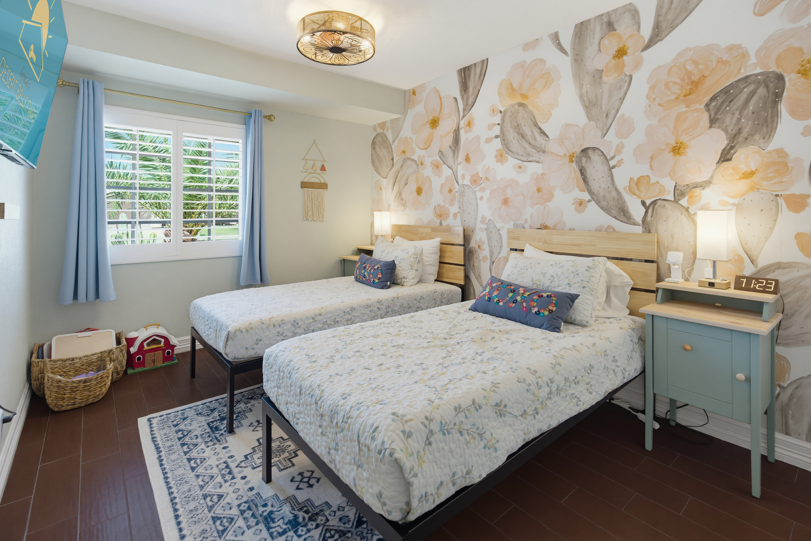 twin beds