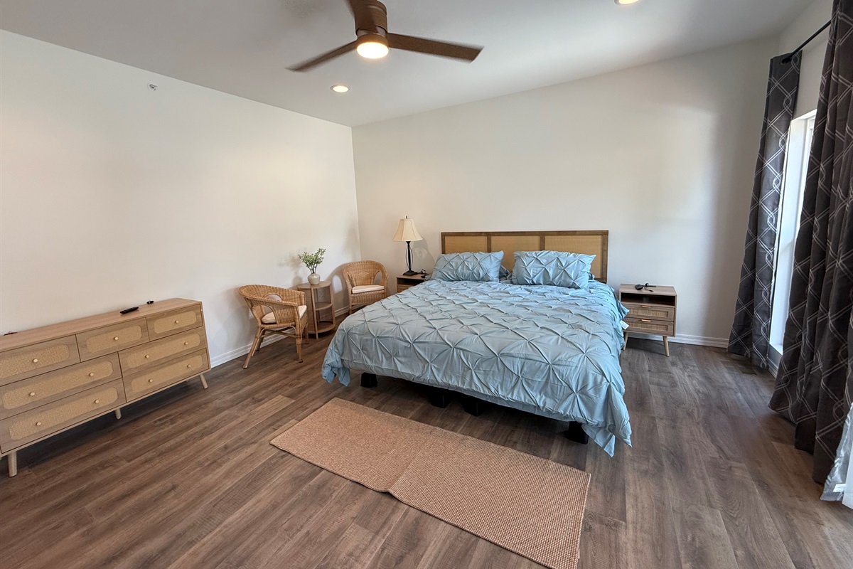Master Bedroom comfortable with  adjustable split king bed