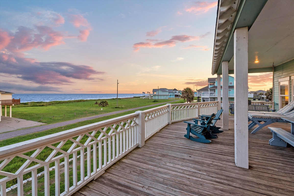 fd5d31ecd5f847809aeba7c117a0b48f Large | Beachhouse | Texas | TX | Vacation Homes | Galveston | Crystal Beach | Kokomo | Breezy Days | Beachfront Elegance | Sunrise Serenity | Southern Sands Property Management, LLC