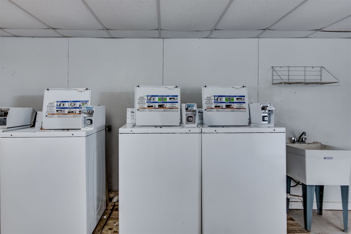Coin Laundry Room Onsite - A coin laundry room is provided onsite at the Moonraker complex.