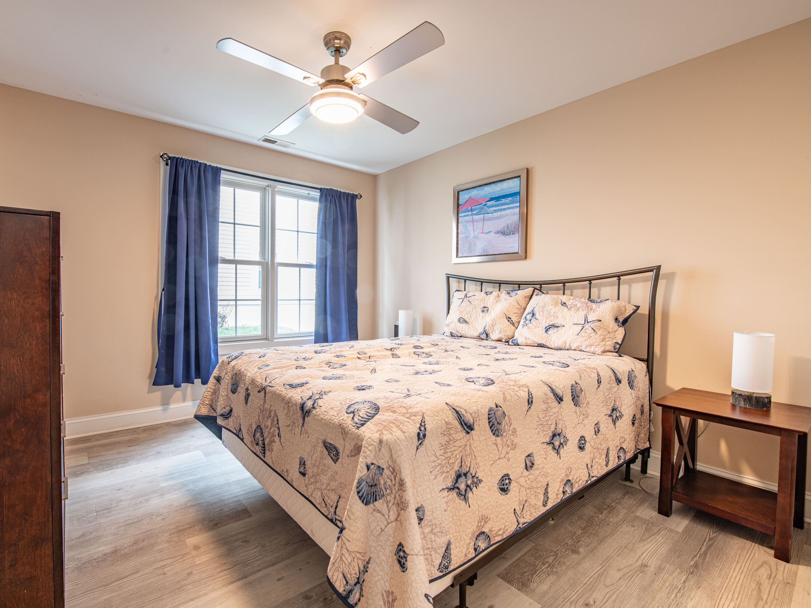 Bedroom 1 Shell-Patterned Bedding
