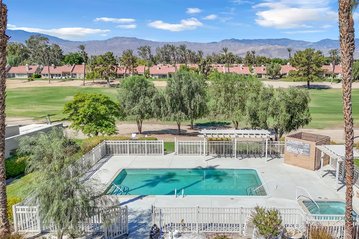 Community Pool and Spa