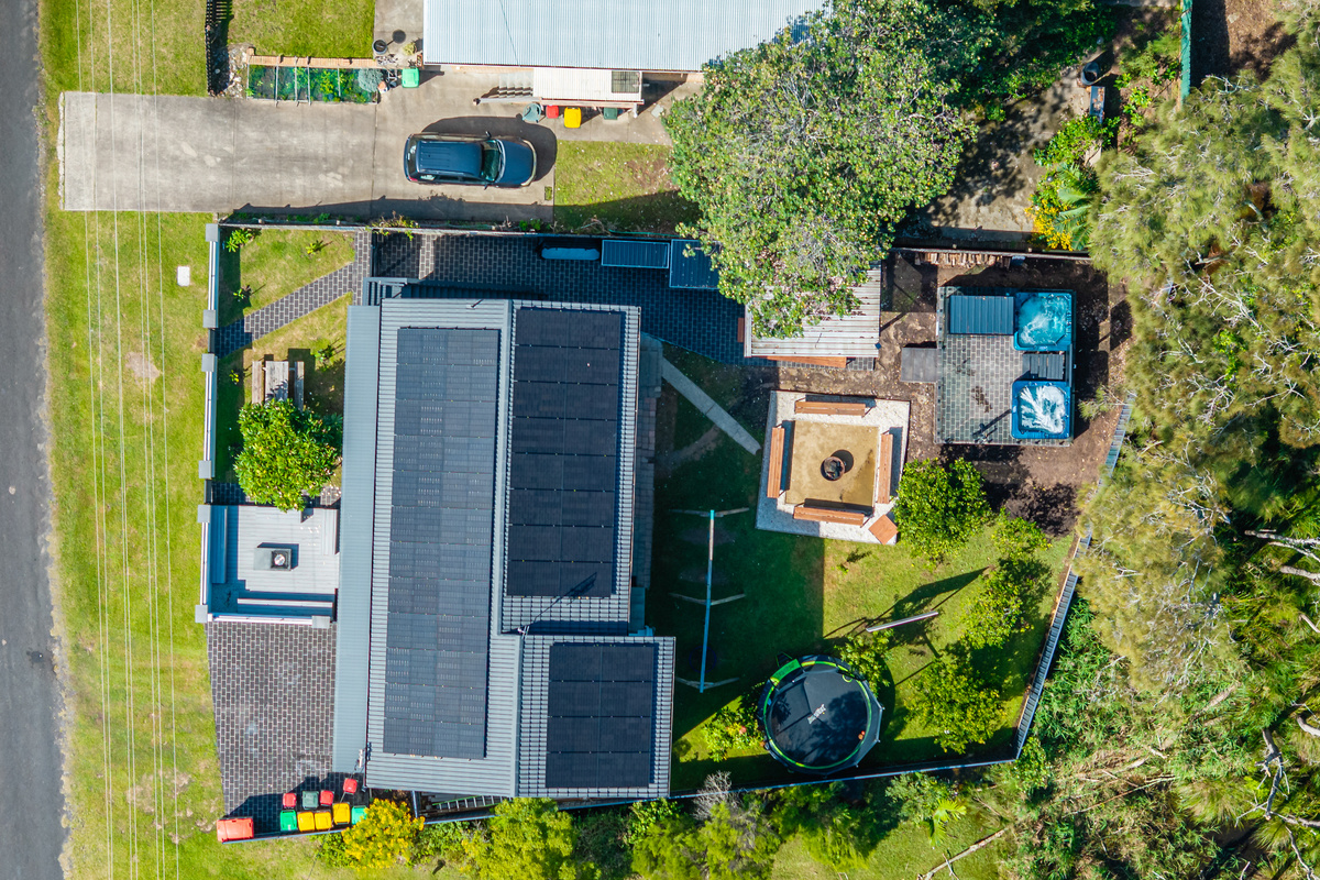 This top view shows more of the Skye’s Beach House layout, including the home, outdoor areas and surrounding property footprint.
