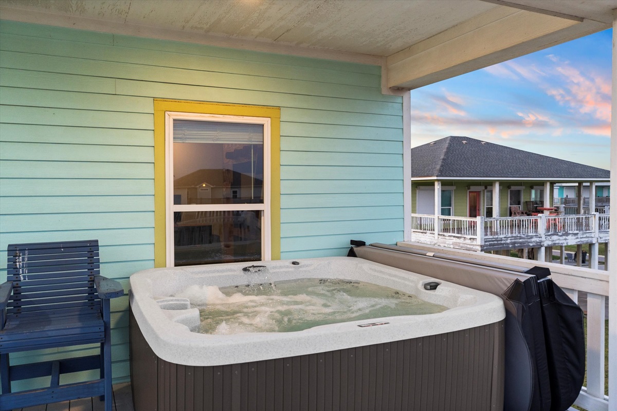fd721df16bc94795a7da9c447ce0125f Large | Beachhouse | Texas | TX | Vacation Homes | Galveston | Crystal Beach | Kokomo | Breezy Days | Beachfront Elegance | Sunrise Serenity | Southern Sands Property Management, LLC