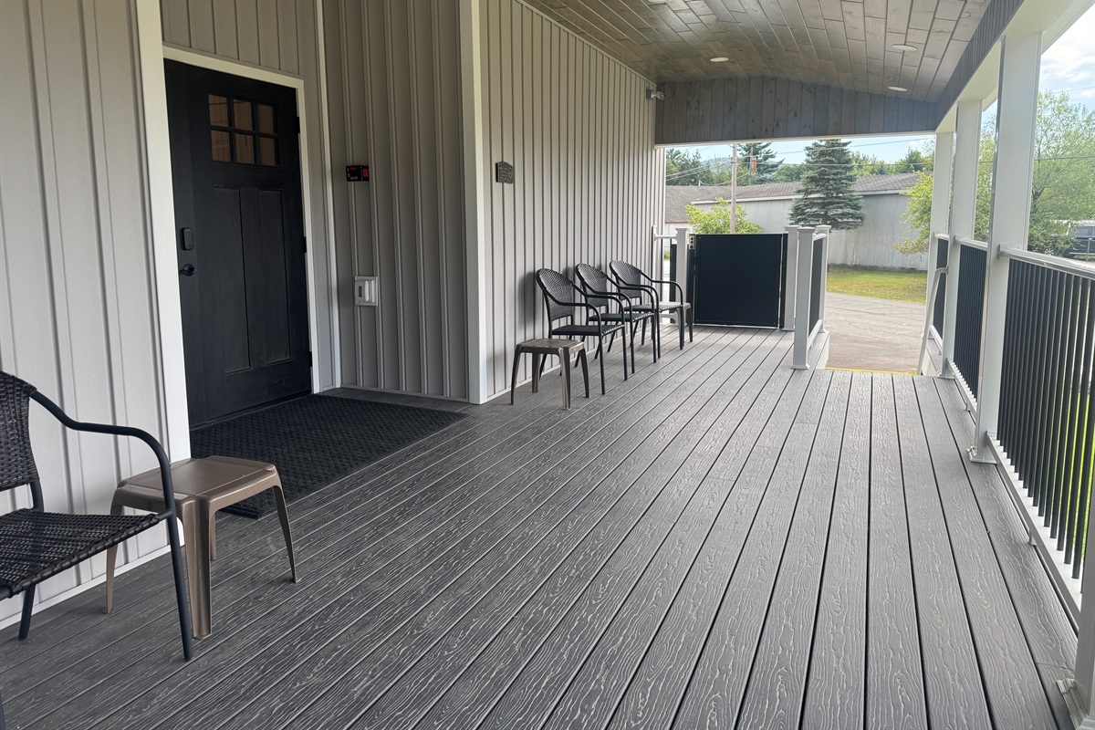 Coverd front porch