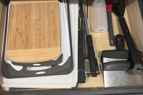Cutting/Serving Boards,  Griddle/Grilling Accessories