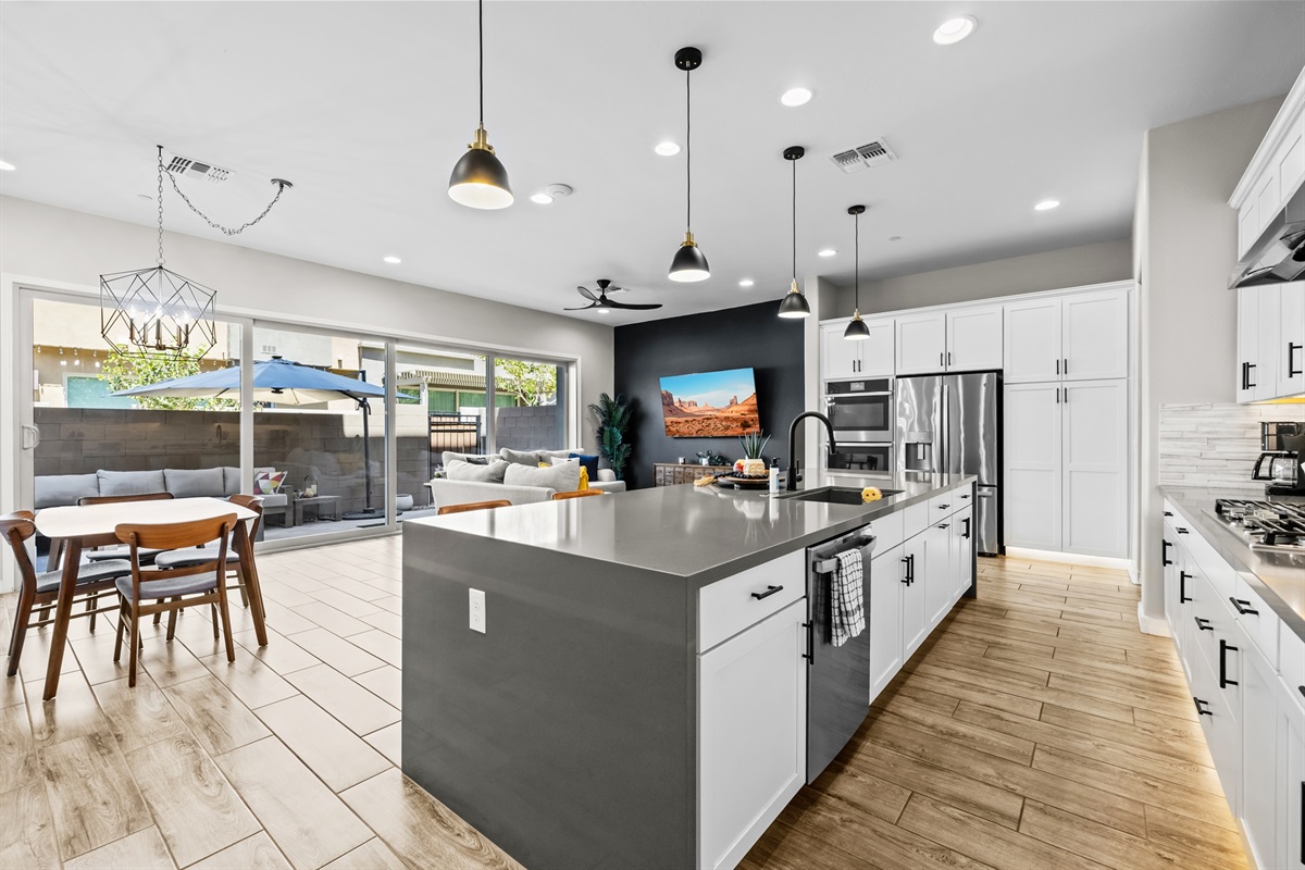 Luna Luxe Rooftop Retreat | 3BR • 2.5BA • Rooftop Deck — Luna Luxe Rooftop | 3BR • 2.5BA • Rooftop Deck, Scottsdale, Arizona