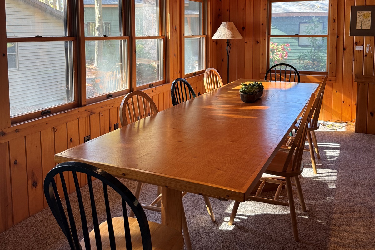 There's plenty of room at the dining table for everyone to eat, plus do a puzzle or play a game!