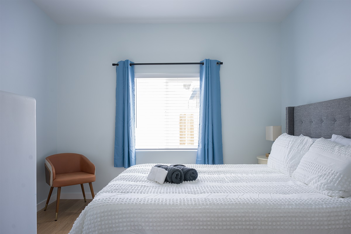 Queen bedroom with ensuite bathroom and walk in closet