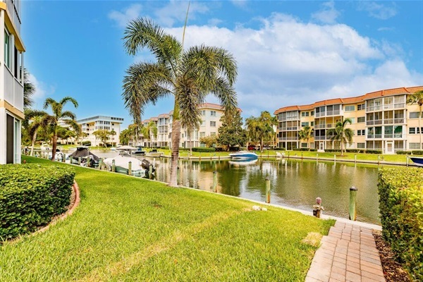 Siesta Harbor Complex