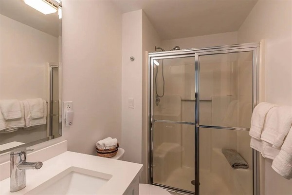 Hallway Full bathroom