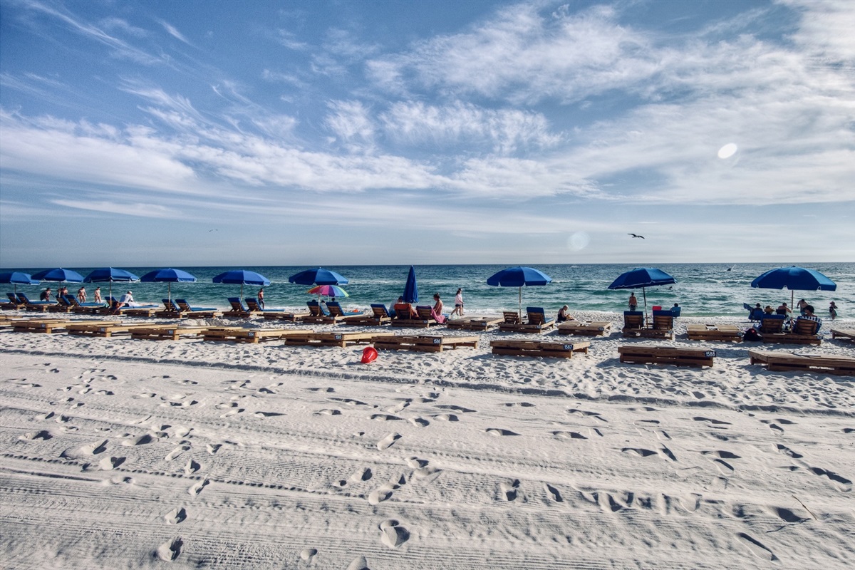 Beautiful white sandy beaches, and crystal blue water. You may rent a chair, and umbrella if you wish. We even provide your own personal beach towel if needed.