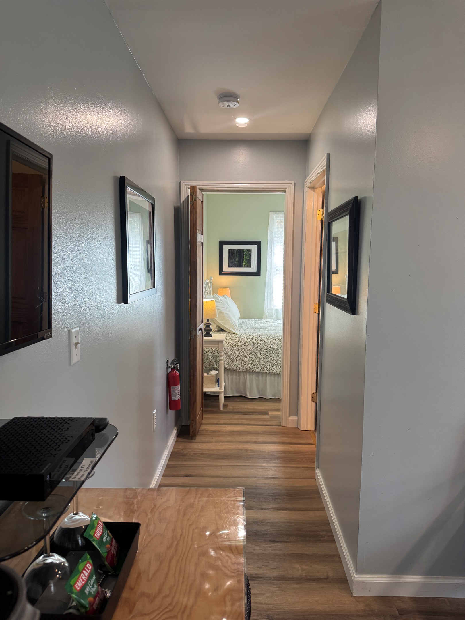 Hallway to bathroom and Queen bedroom