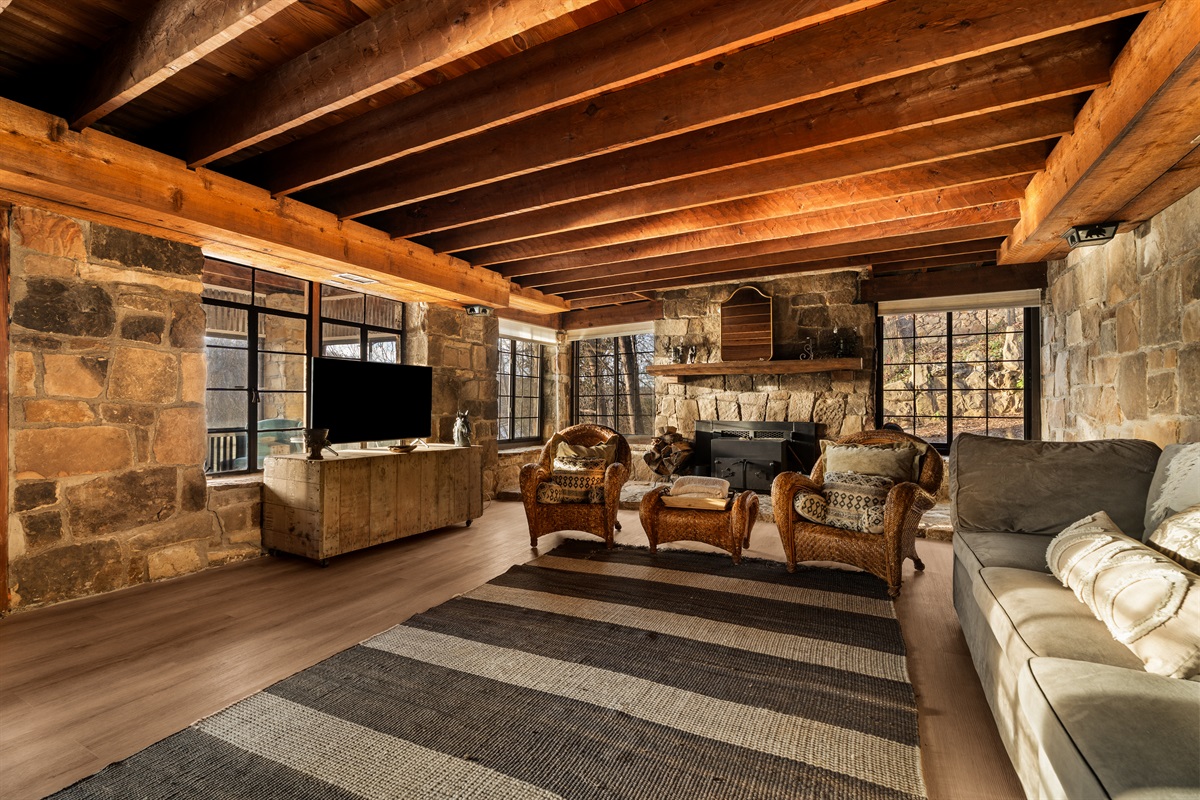 Conversations, laughter, and warmth—this room has it all