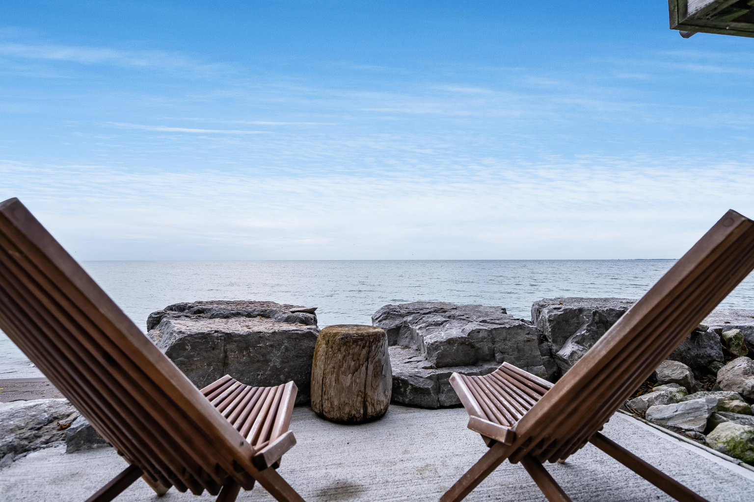Panoramic lake views, and brilliant sunshine