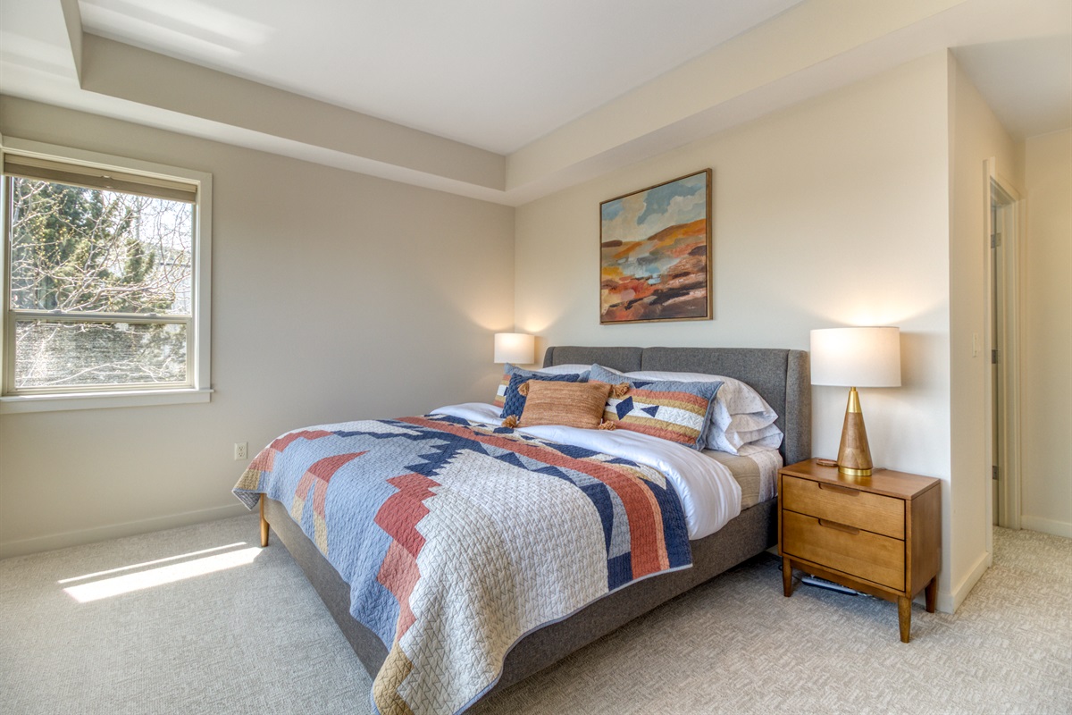 Rest and be refreshed. King suite with resort-style comfort, black out shades and private bath.