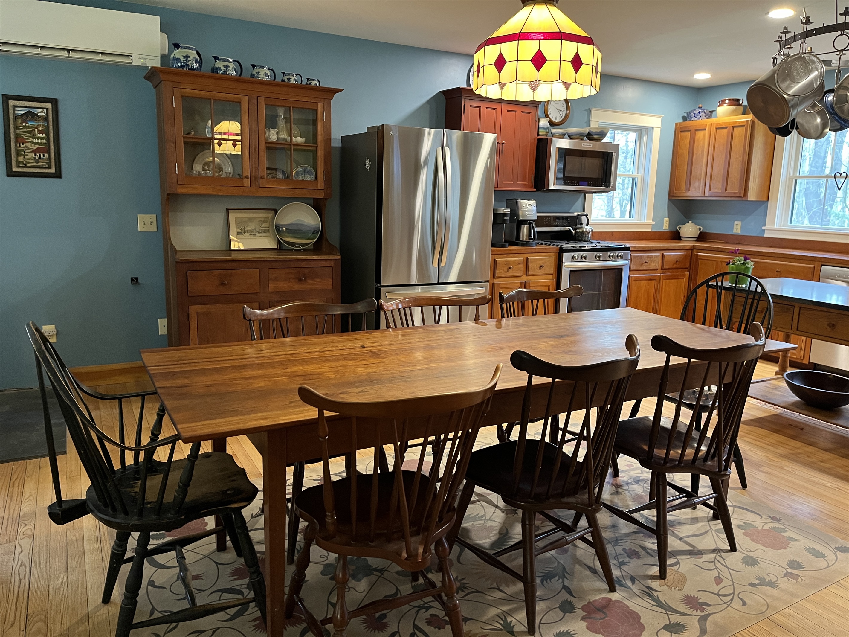 Large table in the eat-in kitchen