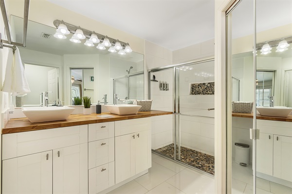 Master bathroom with walk-in closet.  A pack and play is in the closet for your convenience.  We also have a baby bouncer available during your stay.