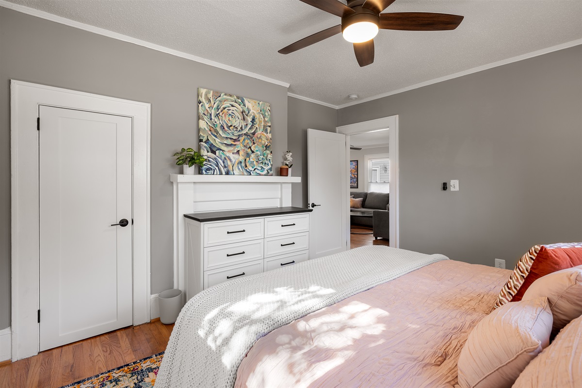 King Bedroom #1
